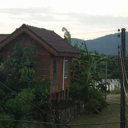 Baan Pak Phutawan Resort Ban Ban Takat Ngao Exterior foto